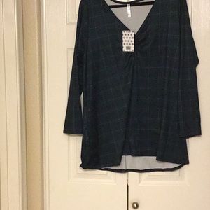 V neck long sleeve top